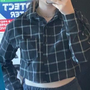 Plaid crop long sleeve button up shirt